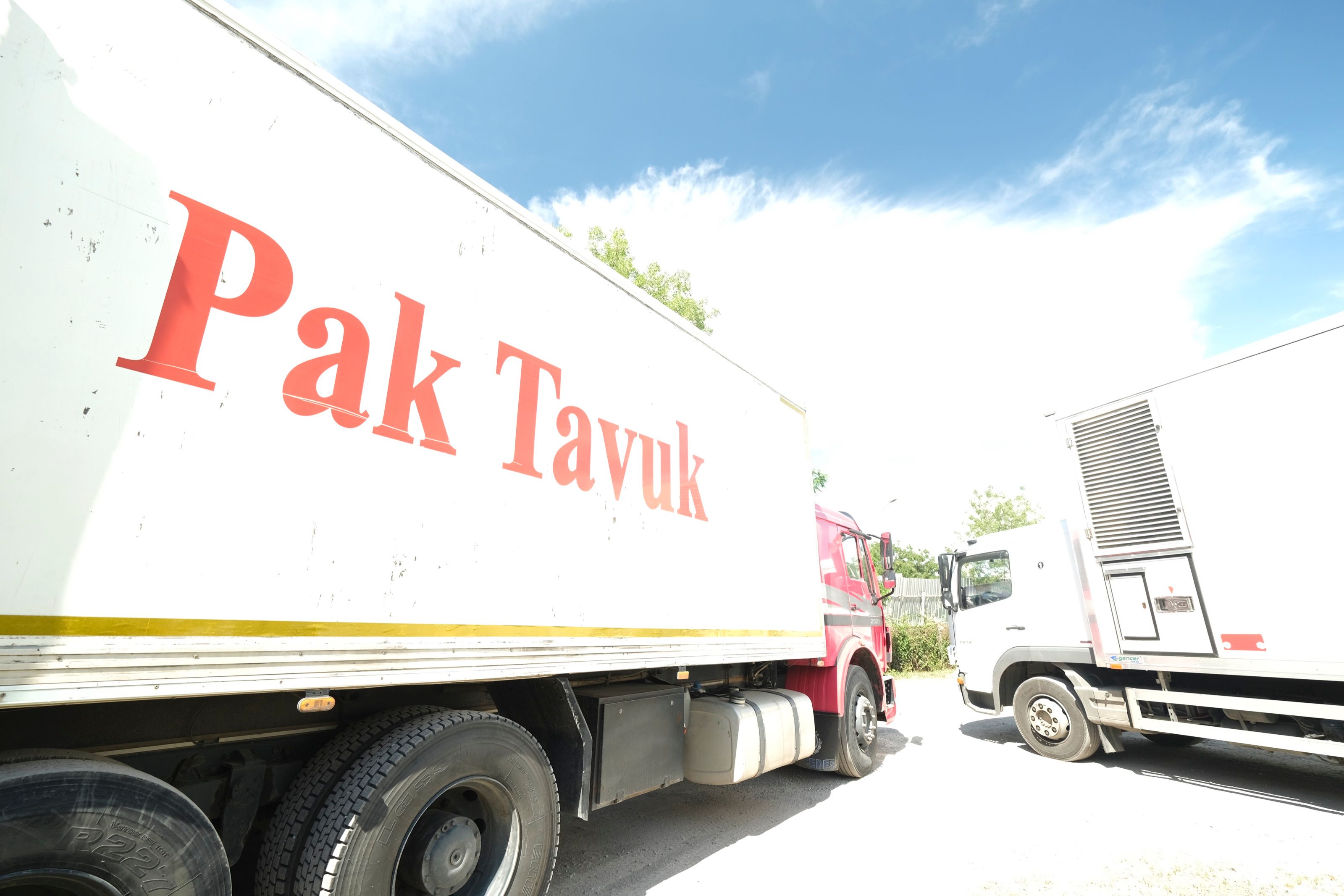 Pak Tavuk delivery truck