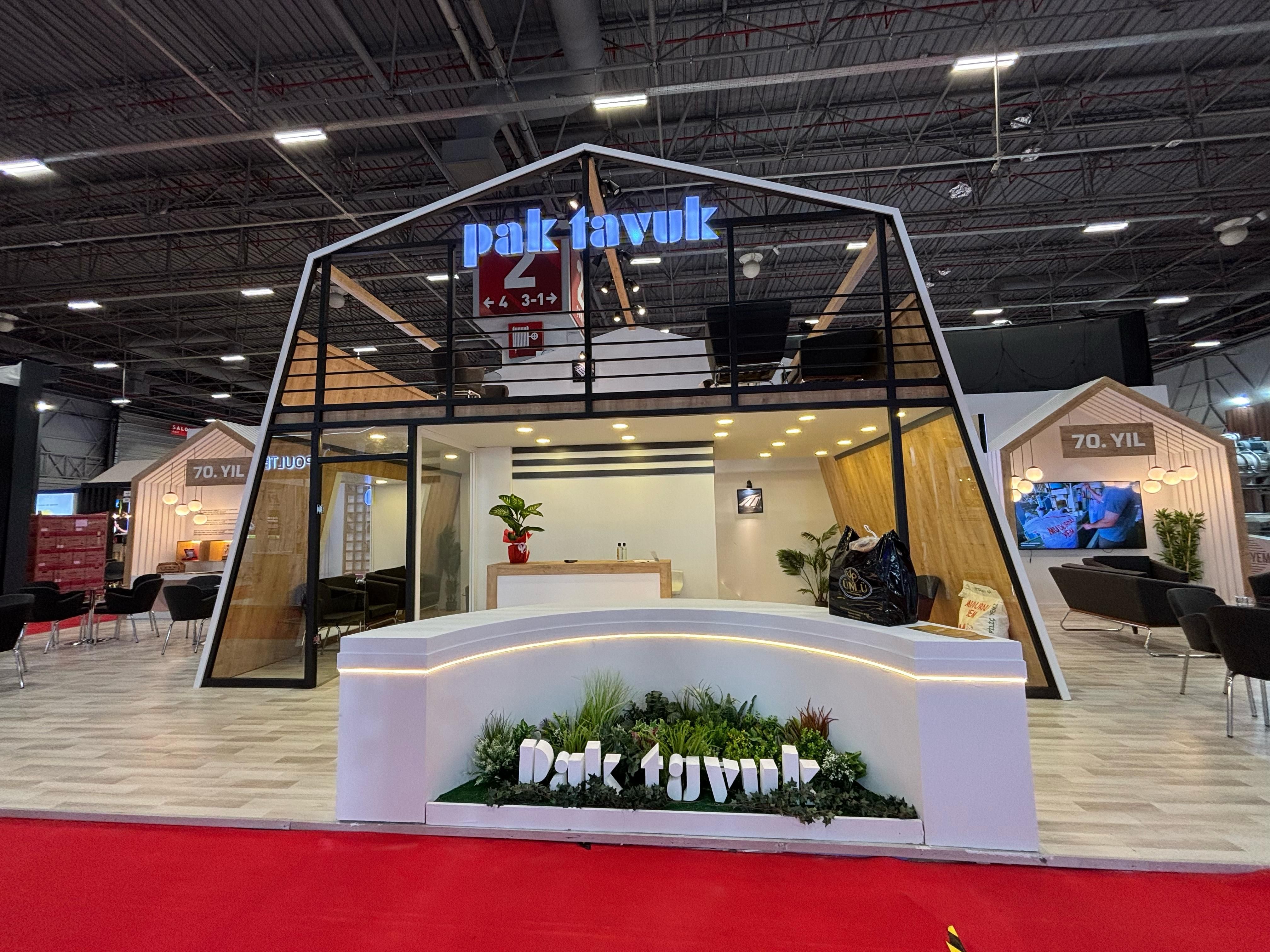 Стенд Pak Tavuk на VIV 2025